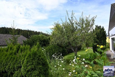 Hochwertige traumhafte Eigentumswohnung mit Terrasse und Garten in Trochtelfingen, 85 qm.