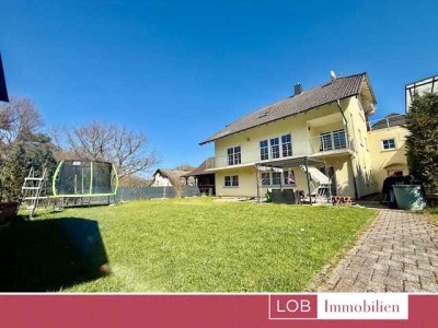 DIE Generationslösung /  3-Familienhaus in Massivbauweise – Top-saniert mit Waldblick