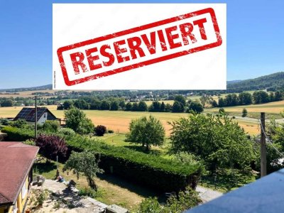RESERVIERT !!!! Wohntraum mit Panoramablick nähe Bautzen: Zwei Häuser, ein Grundstück