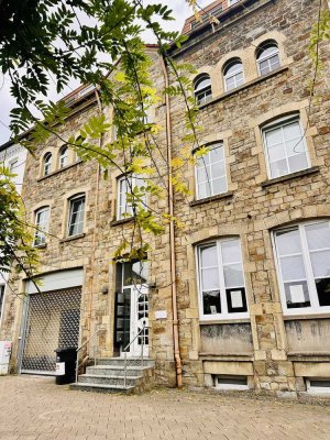 * Charmante Dachgeschosswohnung mit Charakter * Zentrale Lage Essen-Kupferdreh * Nahe der Ruhr *
