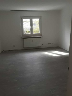 2-Zimmer-Dachgeschosswohnung mit Einbauküche in Bad Homburg v. d. Höhe