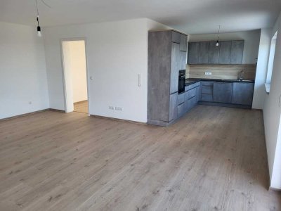 Wunderschöne 3,5-Zimmer-Neubauwohnung mit gehobener Innenausstattung mit EBK in Markt Wald