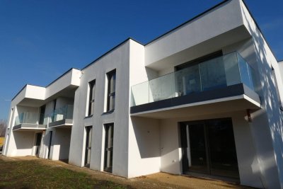 NIEDRIGENERGIE NEUBAUWOHNUNG MIT SÜDTERRASSE UND 122 m2 EIGENGARTEN