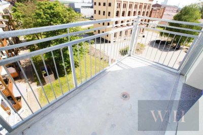 Penthousewohnung über 2 Etagen (Maisonette) mit 2 Balkonen, 2 Bädern, Stellplatz uvm...!
