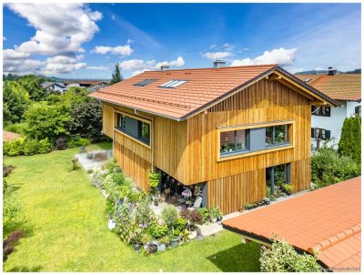 NATUR TRIFFT ARCHITEKTUR IM WUNDERSCHÖNEN BERGEN, CHIEMGAU