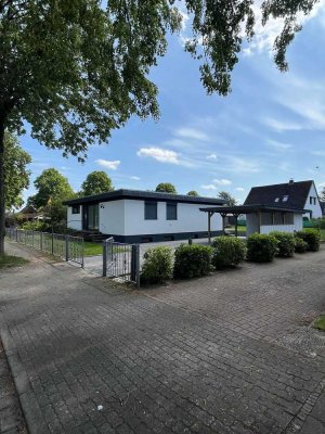 Erstbezug nach Sanierung mit Einbauküche: attraktives Haus mit vier Zimmern in Neumünster