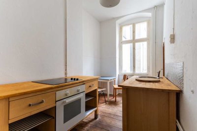 Bezugsfreie Altbauwohnung am Rande des angesagten Sprengelkiez.