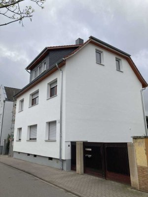Etagenwohnung in neusaniertem Haus in Viernheim