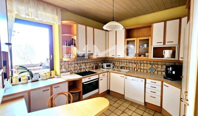Neuer Preis! Großzügiges Ein-/Zweifamilienhaus mit Traumaussicht und vielen Möglichkeiten