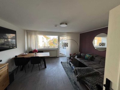 Modern sanierte 2-Zimmer-Wohnung mit zwei Balkonen in Rhein- & Parklage | Düsseldorf Niederkassel