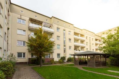 Renovierte 4-Zimmer-Wohnung mit Balkon in Bremerhaven-Lehe!