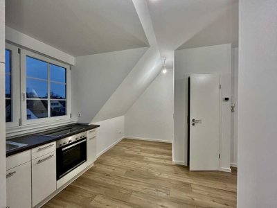 Tolle2Zi.Wohnung mit Blick auf die Trave . In echtem Backstein. Am Fischereihafen.