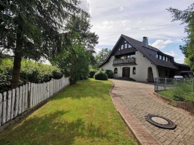 Großzügiges Einfamilienhaus mit Einliegerwohnung in ruhiger Lage