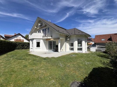 Teilungsversteigerung am 01.10.2025 - Einfamilienhaus mit Einliegerwohnung u.a.