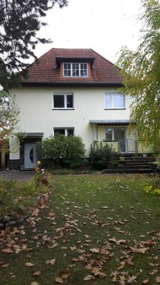 Sanierte Wohnung in ruhigem Zweifamilienhaus