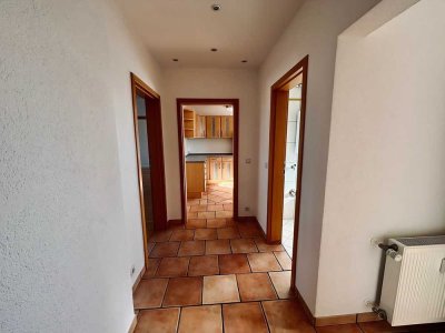 Schöne, helle 2-Raum-DG-Wohnung in Viernheim