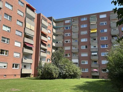 Weststadt - Geräumige 4-Zimmerwohnung mit großem Eckbalkon in Südwestlage und Blick zum Brocken!