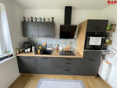 Geräumige 3 Zimmer Wohnung mit Küche, großem Balkon, zentrumsnah