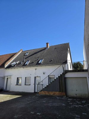 Ruhiges Wohn-Hinterhaus mit bekannter Gastronomiefläche in Top-Lage!