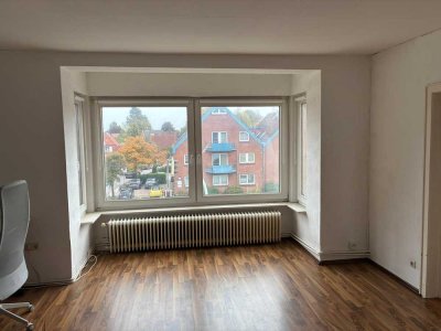 Dicht zur UNI,  2 Zi.-Whg. ca. 63qm in der Ratzeburger Allee 92, FREI zum  01.12.2025
