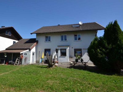 Top Lage! Solides 3-Familienhaus für Geldanleger oder Kombinutzer in Peiting