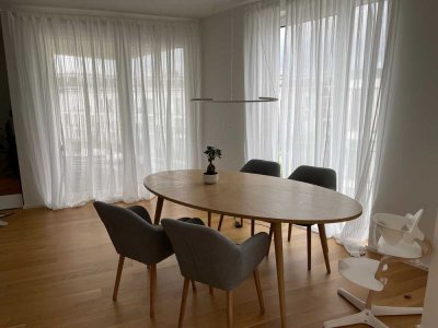 Exklusive 3-Zimmer-Wohnung mit Balkon und Einbauküche in Regensburg, Dörnberg
