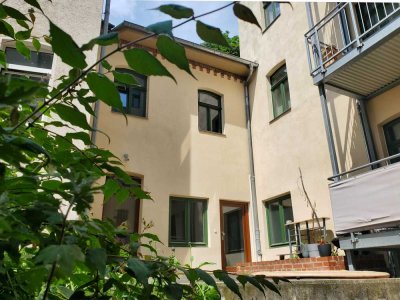 Süße Balkonwohnung an der Hallorenbrücke