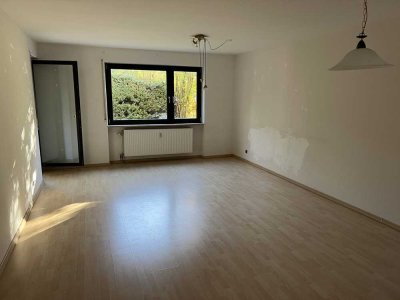 Helle 3-Zimmer Erdgeschosswohnung mit Balkon in Alterlangen
