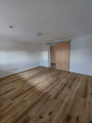 Schöne 4-Zi. Wohnung mit Balkon und Ausblick in Großerlach