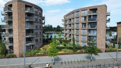 SPITZENWASSERLAGE - Premiumqualität: Wohnen direkt am Rhein