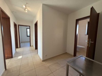 Attraktive 3 Zimmer Wohnung mit Balkon und Einbauküche