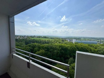 Altersgerechtes Wohnen: Sonnige 3-Zimmerwohnung mit Loggia und Blick ins Grüne
