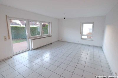 Erdgeschosswohnung mit Terrasse