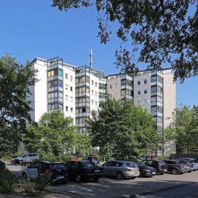 Wohnung mit bodengleicher Dusche und Wintergarten sucht Nachmieter // 6.OG Wohnung 6