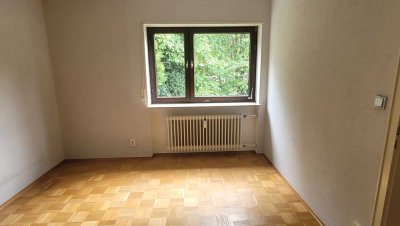 Ansprechende 4-Zimmer-Wohnung mit Balkon und Einbauküche in Leimen