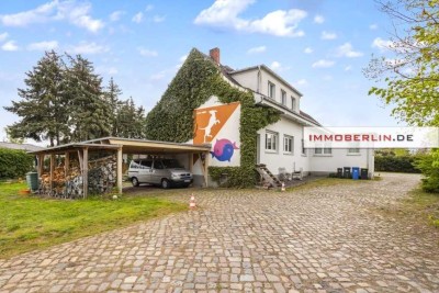 IMMOBERLIN.DE - Ländliches Wohnen & Gewerbe! Sehr attraktives Haus mit Praxisräumen, Wohnung & Ausba