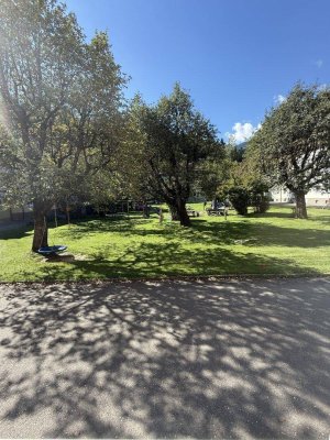 Helle Mietwohnung im Erdgeschoss/Hochparterre