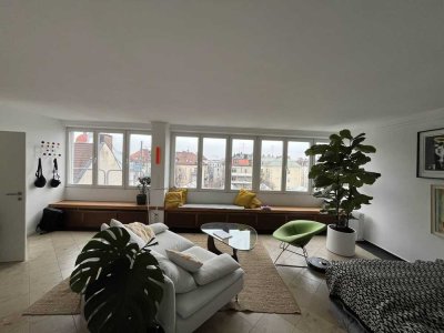 Befristet:  5-Zimmer Wohnung in Schwabing Dachterasse Heimkino Tiefgaragenstellplatz!