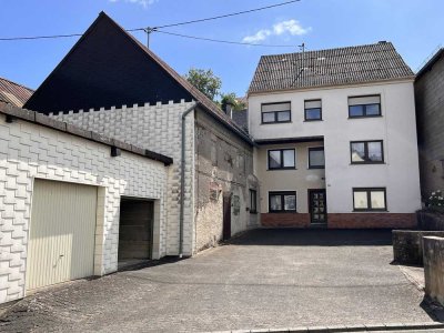 Geräumiges Wohnhaus mit Doppelgarage in der Nähe des Nürburgrings