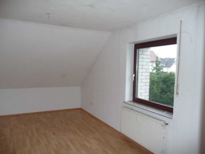 Helle 2-Zimmer Küche Bad Balkon Wohnung in Bielefeld-Ost / Heepen