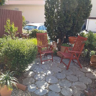 Exklusive 2-Zimmer-Erdgeschosswohnung mit Terrasse und Garten in direkter Schlossnähe