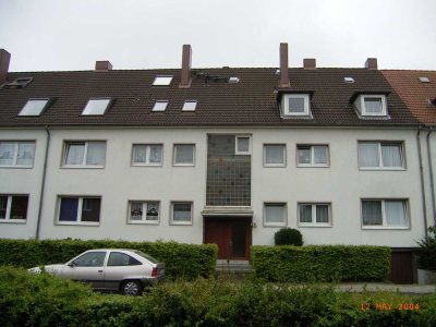 Marli, ruhige sanierte 2 Zimmer Wohnung mit Balkon