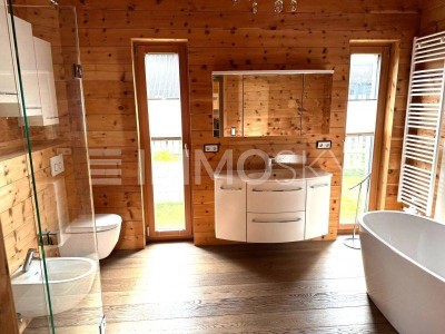 WOHNOASE MIT WOHLFÜHLGARANTIE - Holzmassivhaus mit 2. Wohnsitz!
