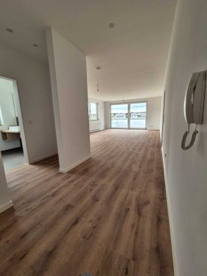 Großzügiges Penthouse mit 4 Zimmern und Dachterrasse in Wolfsburg-Heßlingen