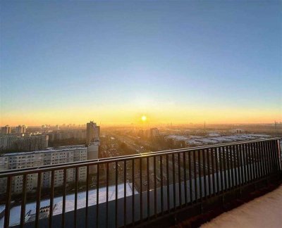 PENTHOUSE GANZ OBEN | Süd-Dachterrasse | FREI ab Okt 2025 | Stellplatz | Käufer-Prov.frei | KFW55
