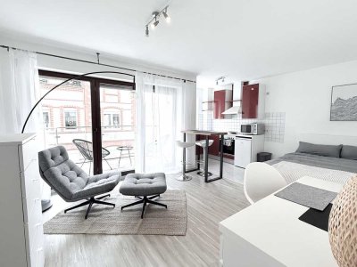 Stilvoll möblierte 1-Zimmer-Wohnung mit moderner Ausstattung, Balkon & Einbauküche