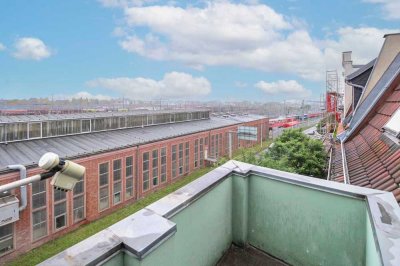 Sofort einziehen: Freie 3-Raum-Wohnung mit 2 Balkonen in zentraler Top-Lage