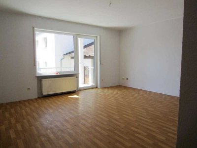 Hübsche 3 Zi.-Wohnung im 1. OG