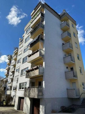 Attraktive 4-Zimmer-Wohnung mit zwei Balkonen in bester Lage