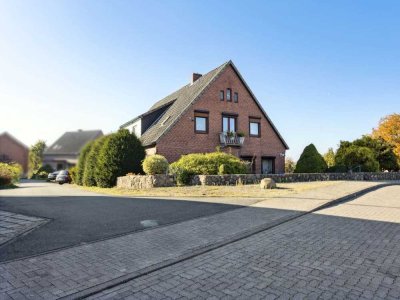 Direkt am Elbdeich - großes Einfamilienhaus mit 8 Zimmern und Nebengebäude in Hoopte (Winsen/Luhe)